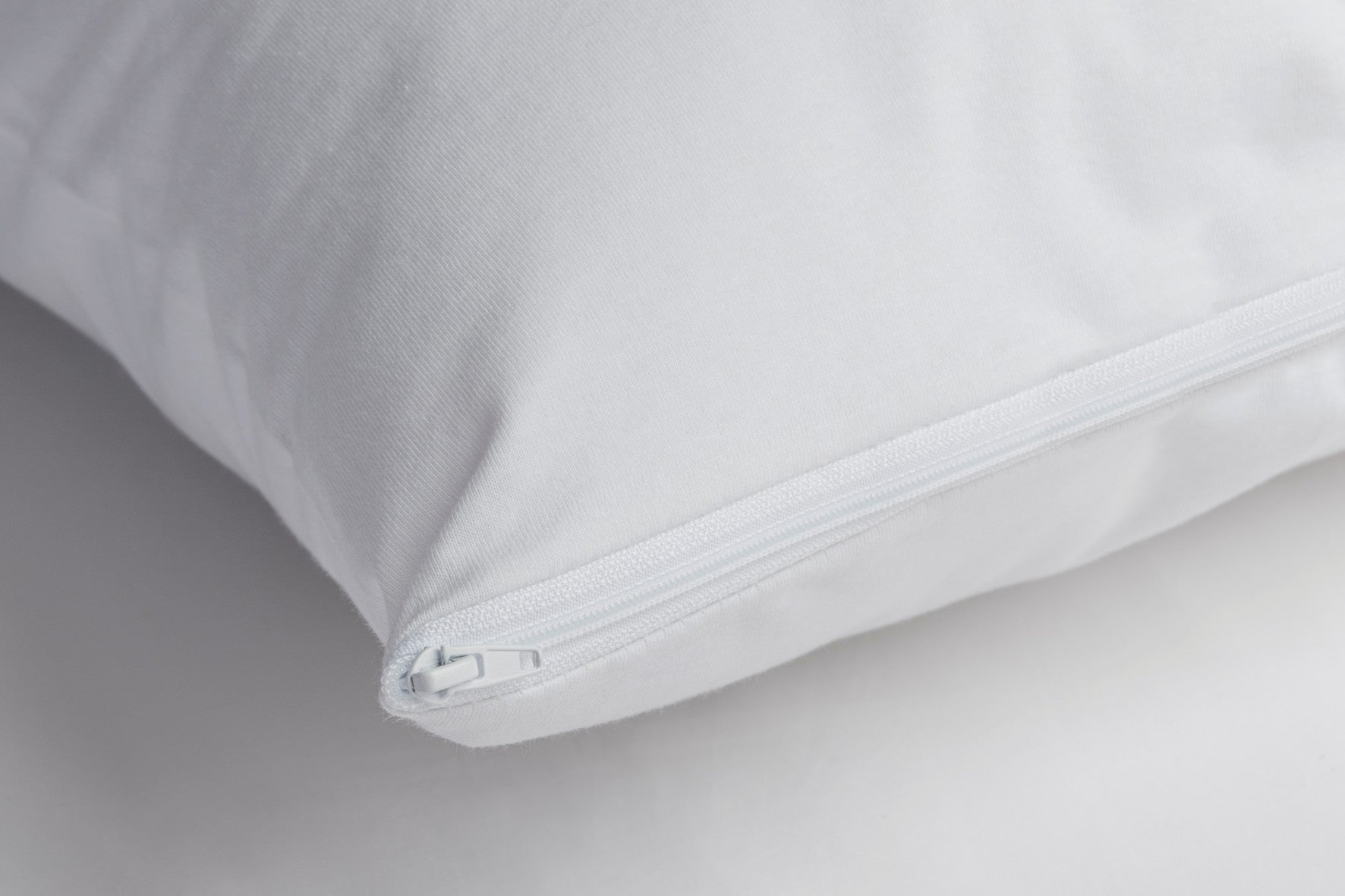 colmol-coussins-housse-de-coussin-50x70cm-anti-acariens image 1