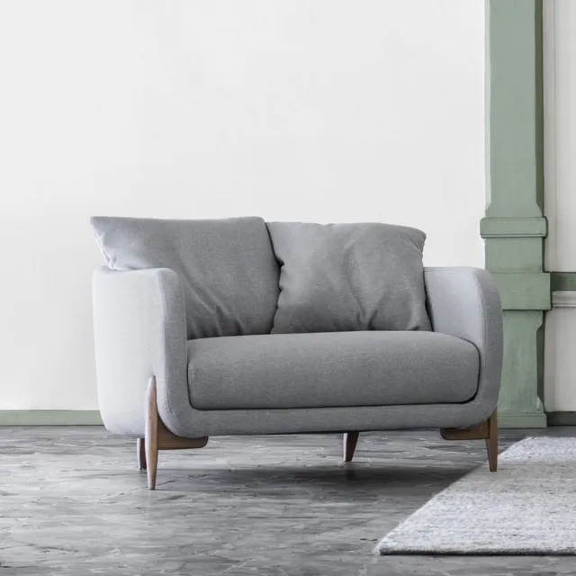 hemisphere-sud-jolenne-fauteuil-large-tissu-confortable image 1