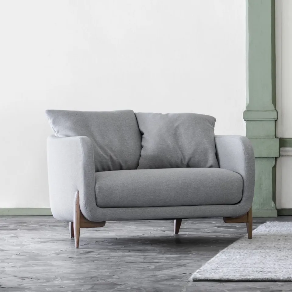 hemisphere-sud-jolenne-fauteuil-large-tissu-confortable image 1